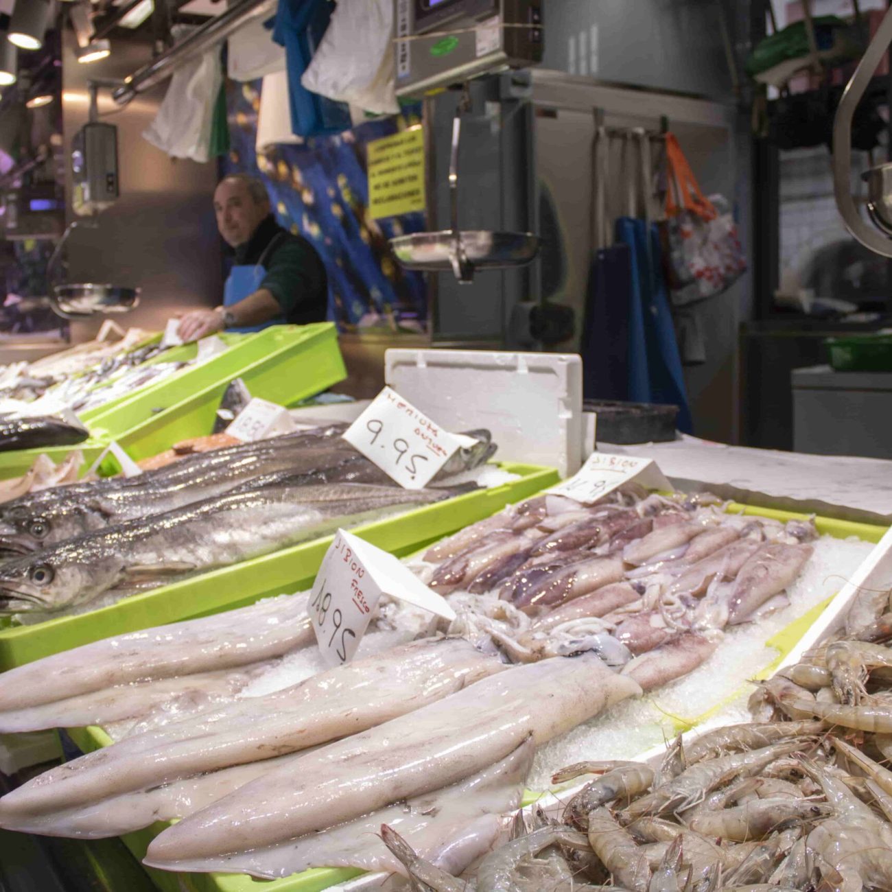 Pescadería Tino's en el Mercado de la Ribera