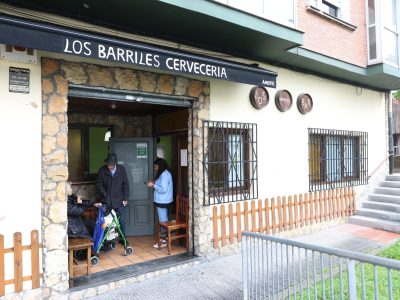 BAR LOS BARRILES