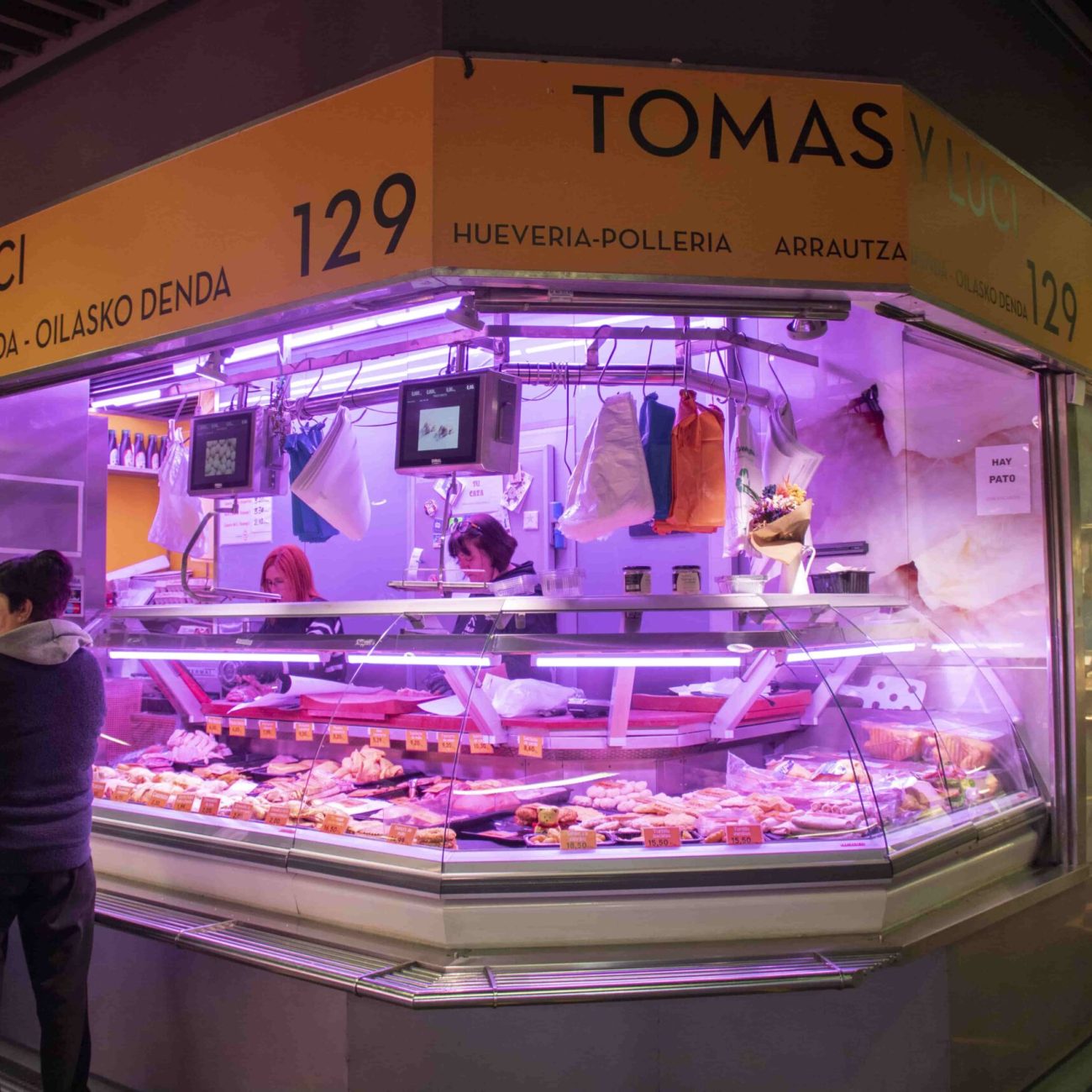 Huevería Tomas y Lucy en el Mercado de la Ribera